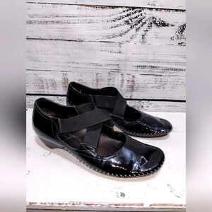 Donald Pliner Pamela Mary Jane Shoes Patent Leather Black size 7M Office Support